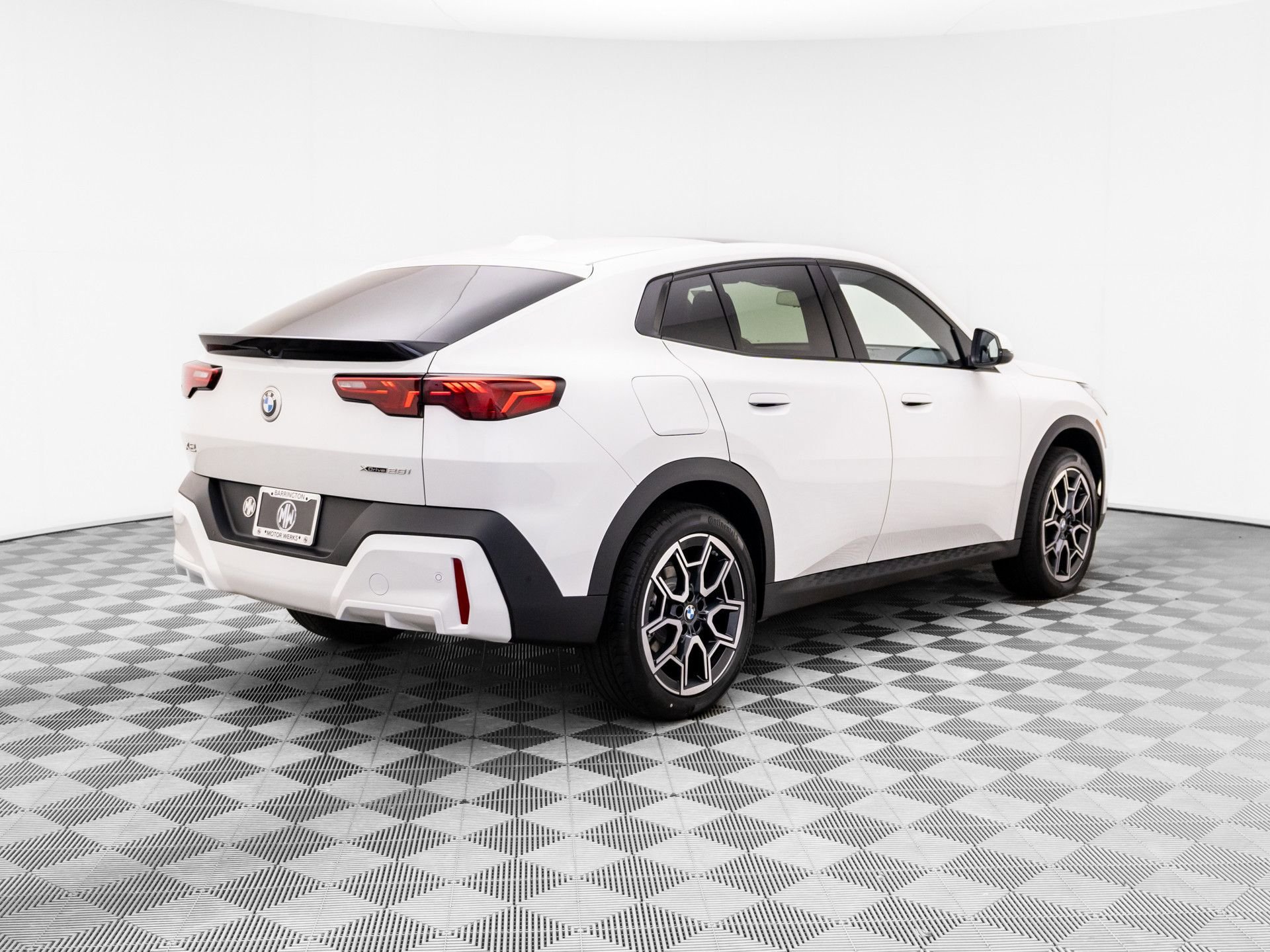 New 2026 BMW X2 xDrive28i w/ Convenience Package AWD/4WD image 6