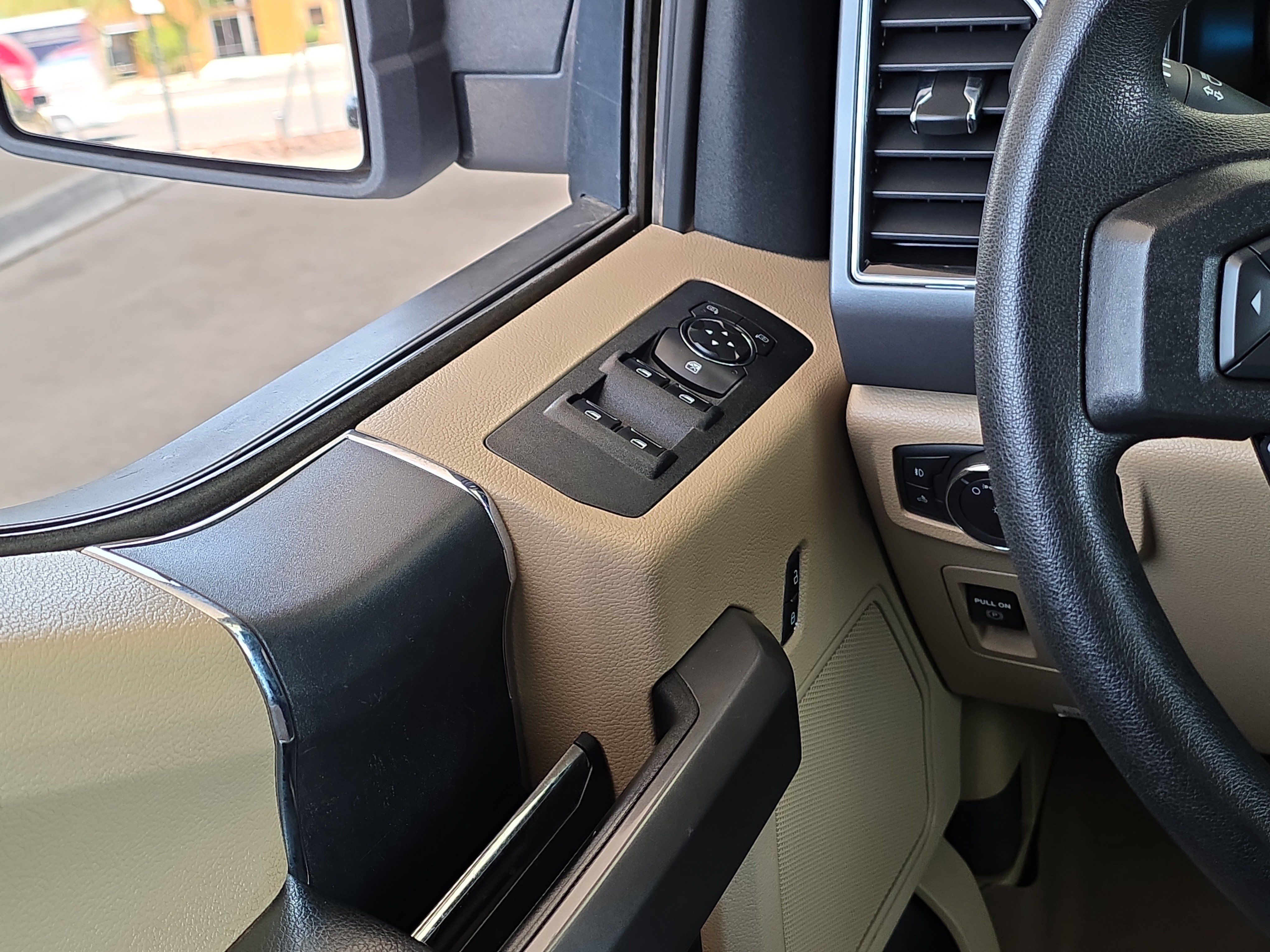Used 2020 Ford F150 XLT AWD/4WD image 24