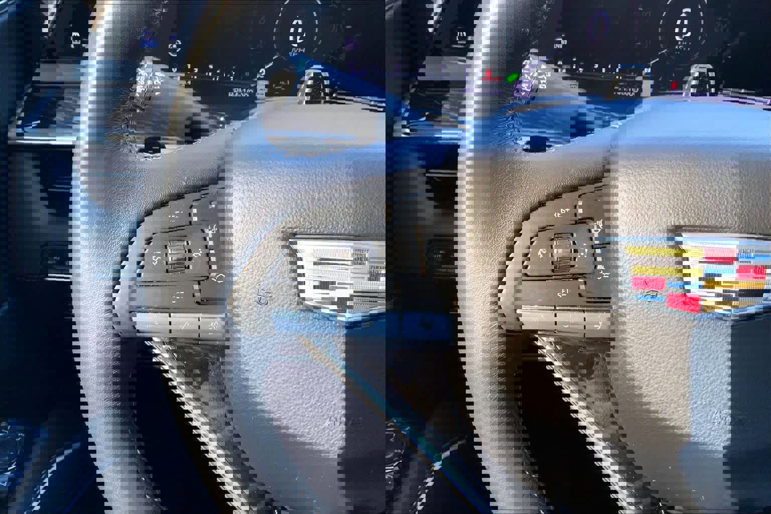 Used 2024 Cadillac Escalade ESV Sport w/ LPO, ONYX Package image 23