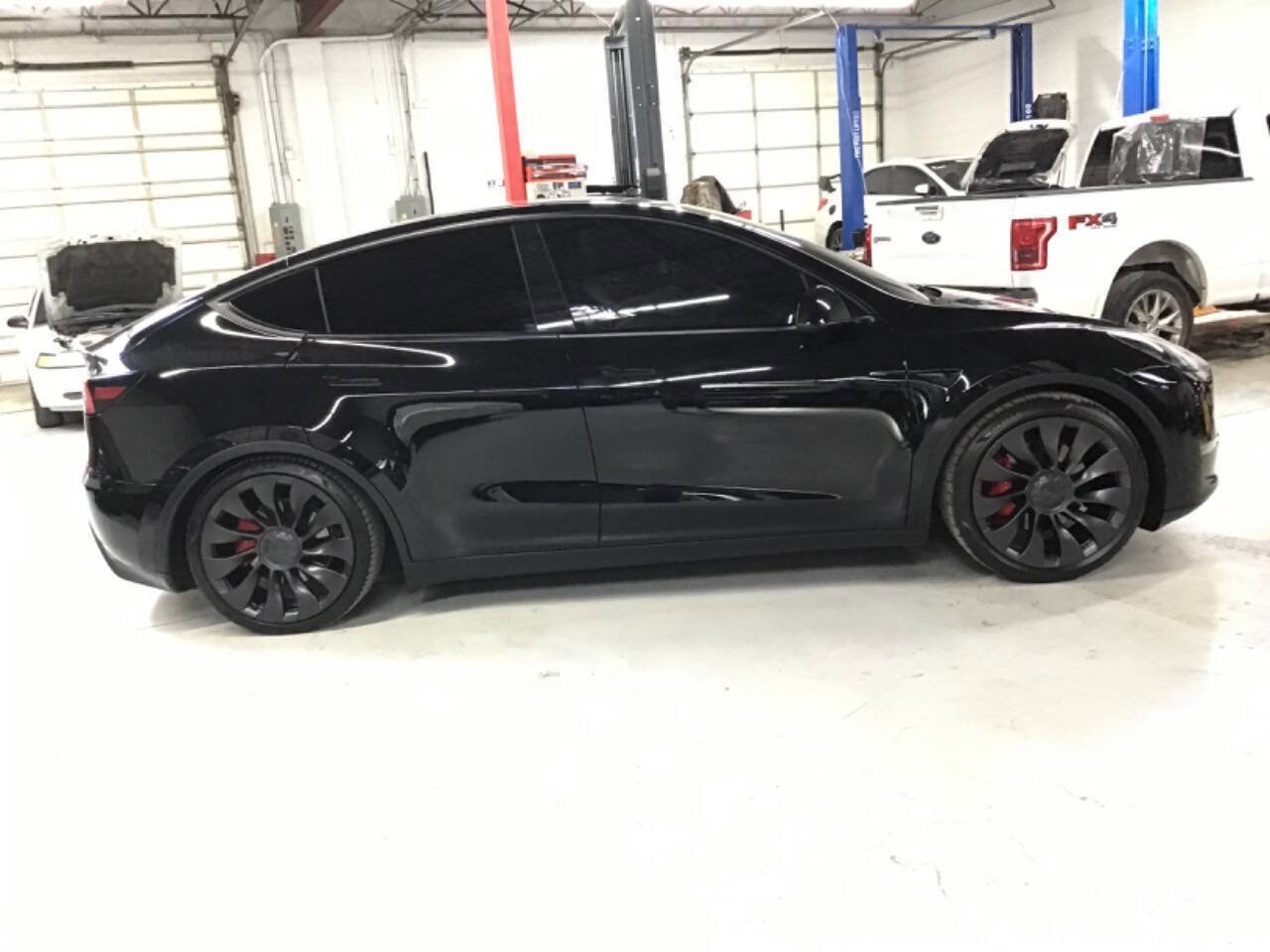 Used 2021 Tesla Model Y Performance AWD/4WD image 4