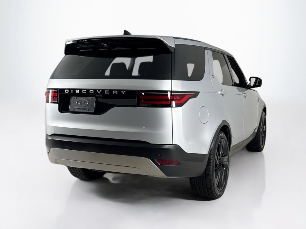 Used 2024 Land Rover Discovery S AWD/4WD image 5