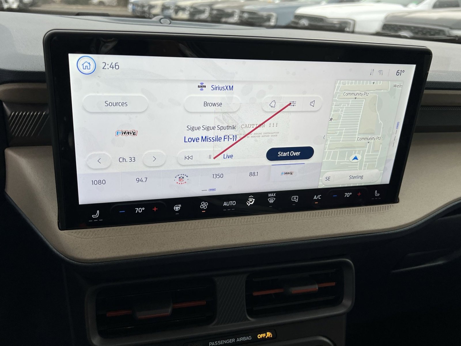 New 2025 Ford Maverick Lariat w/ 4K Tow Package image 18