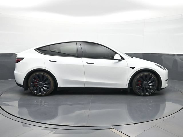 Used 2024 Tesla Model Y Performance AWD/4WD image 21