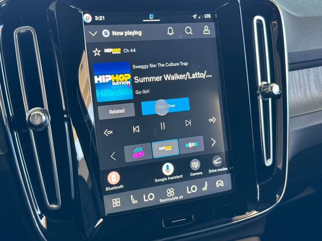 New 2026 Volvo XC40 B5 Core image 17