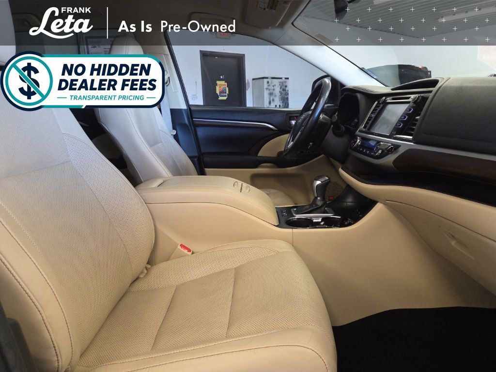 Used 2015 Toyota Highlander Limited Platinum AWD/4WD image 20