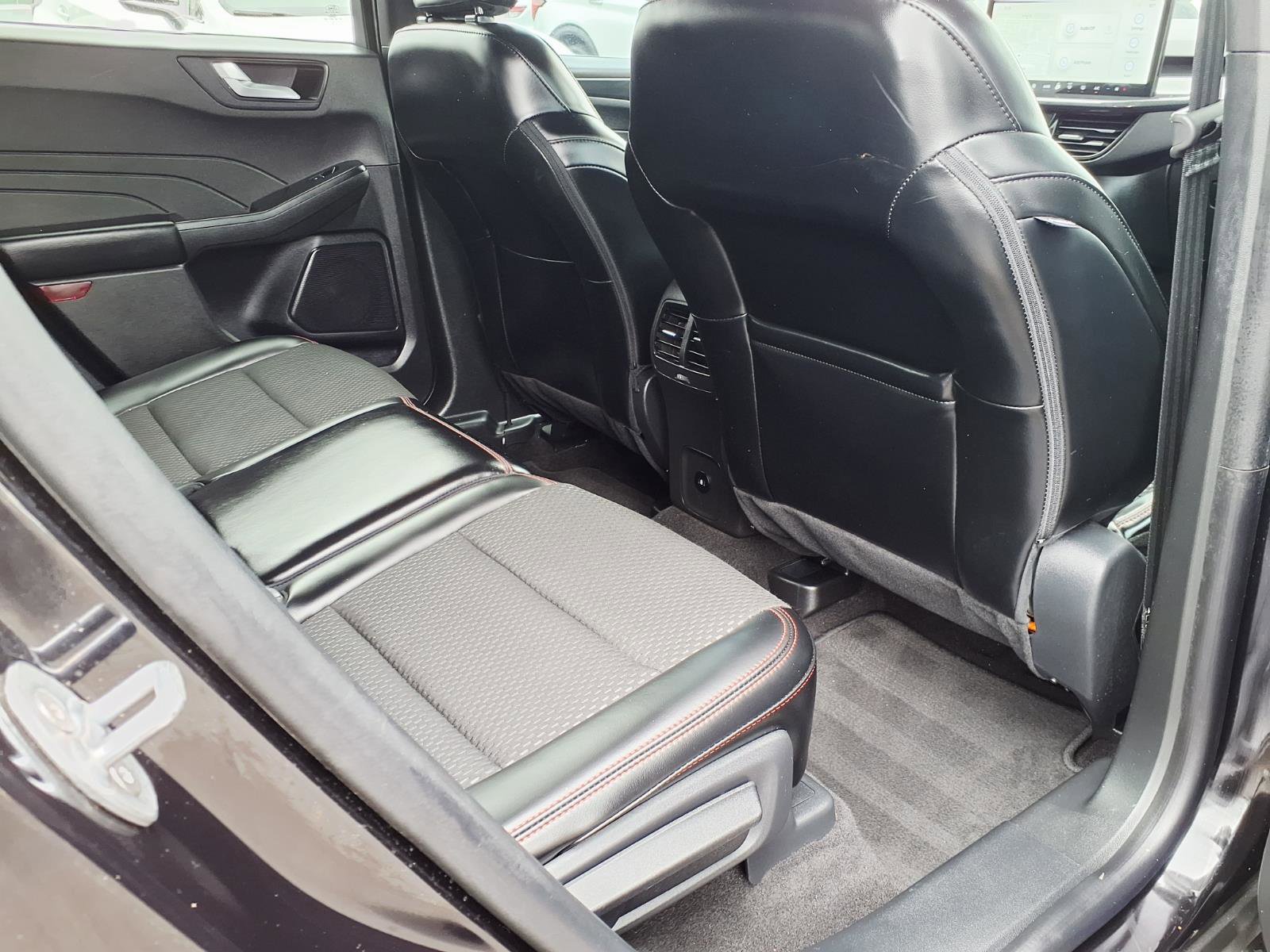 Certified 2024 Ford Escape ST-Line w/ Tech Pack #1 image 13