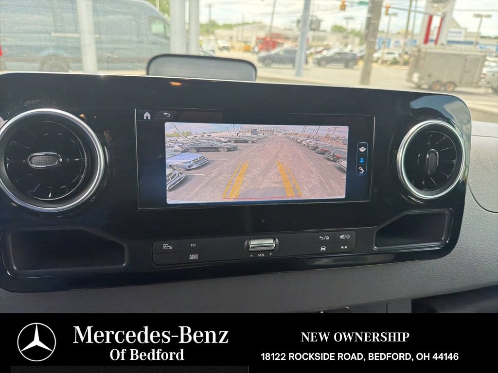 Used 2025 Mercedes-Benz Sprinter 2500 image 19