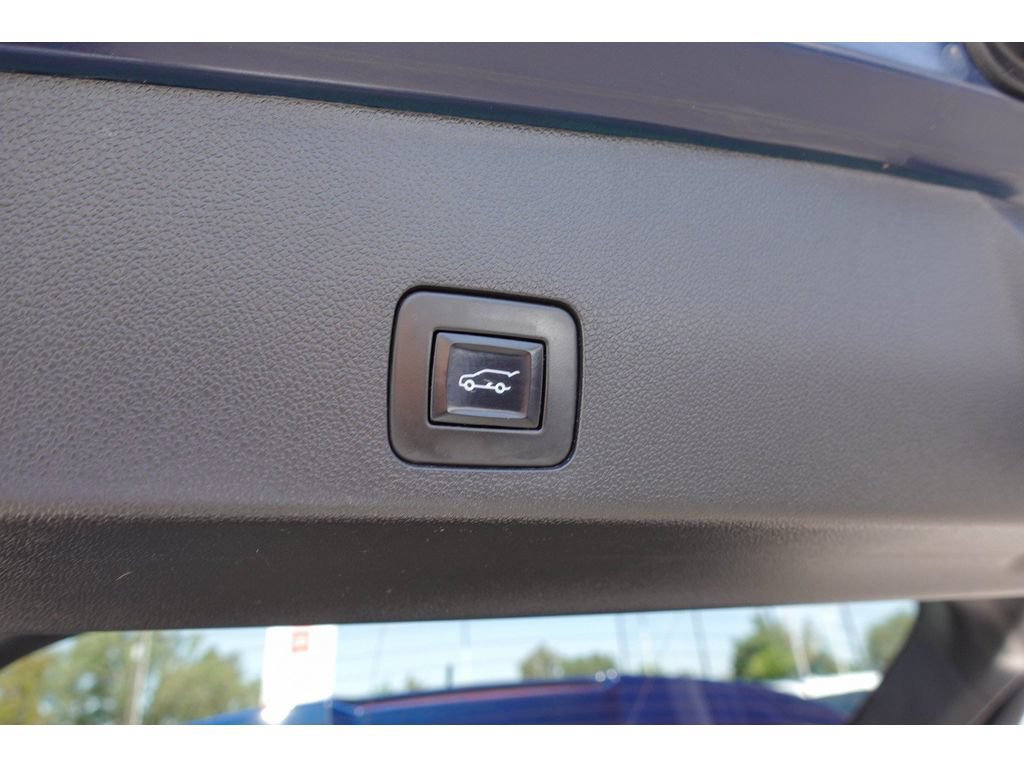 Used 2022 Buick Encore GX Select AWD/4WD image 25