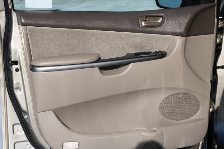 Used 2008 Toyota Sienna CE image 10