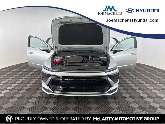 Certified 2025 Hyundai Sonata SE image 12