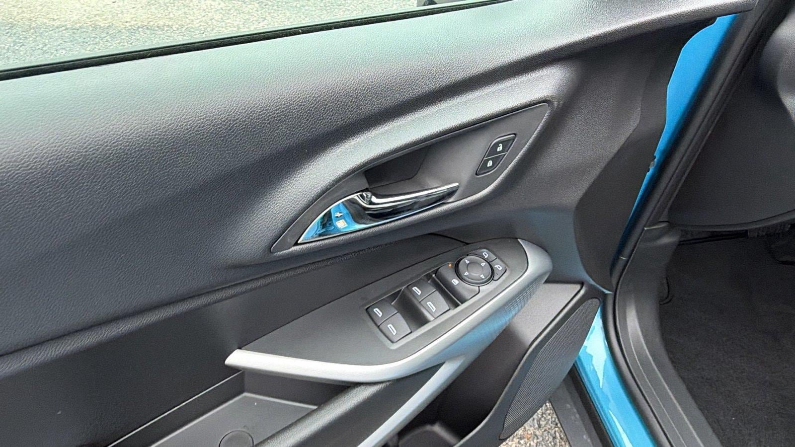 New 2026 Chevrolet Trax RS FWD image 15