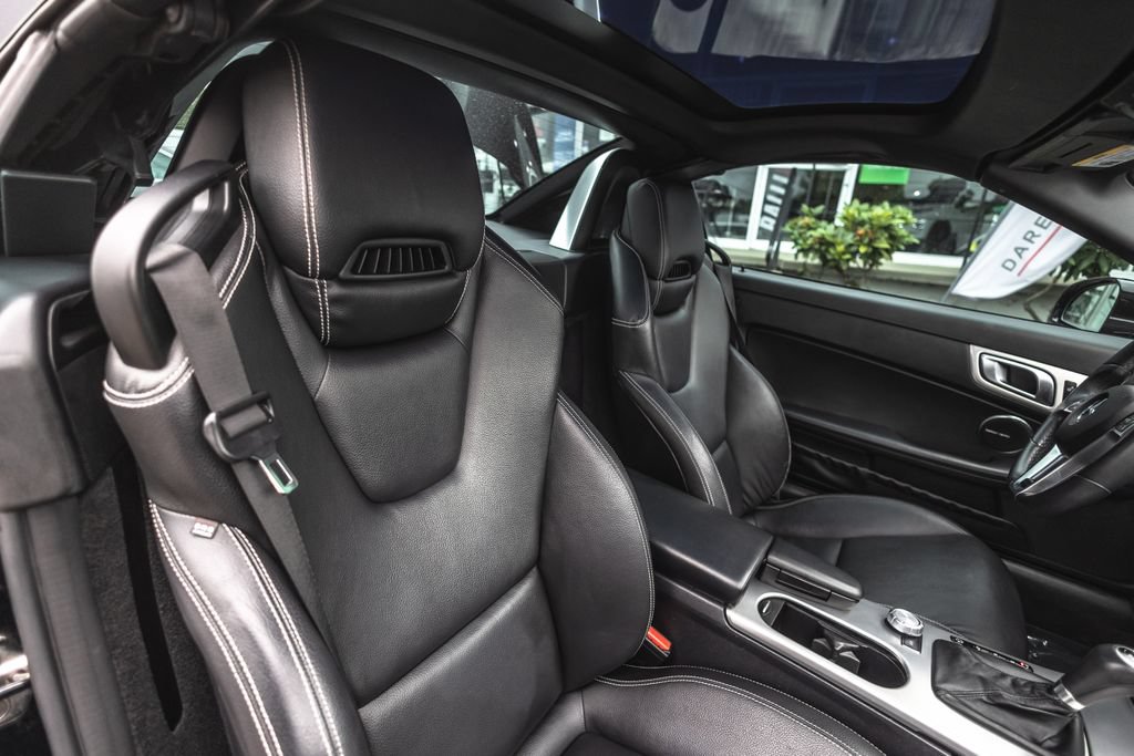 Used 2012 Mercedes-Benz SLK 250 image 24