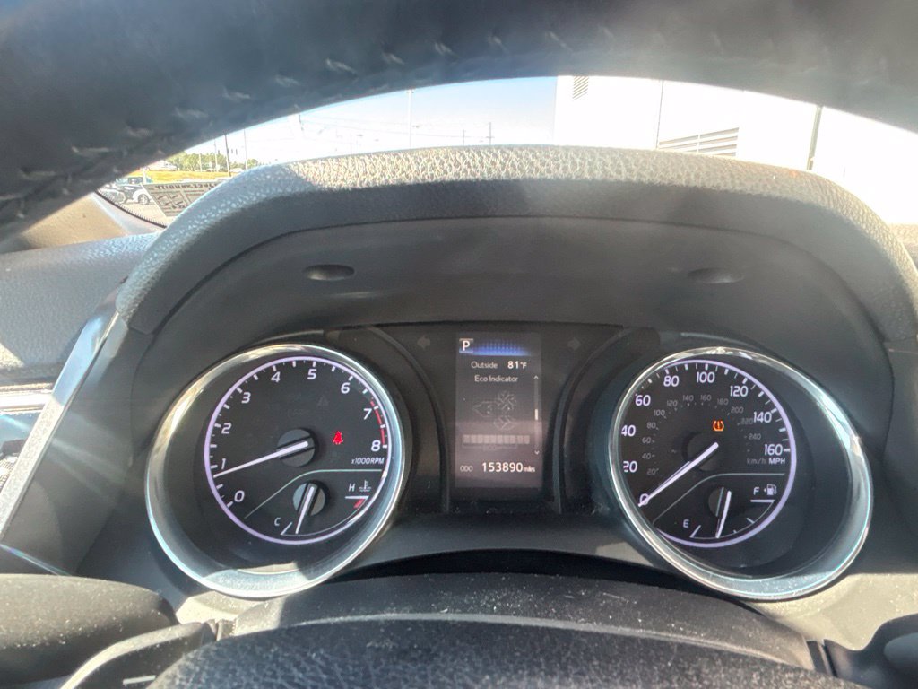 Used 2018 Toyota Camry SE w/ Moonroof Package FWD image 8