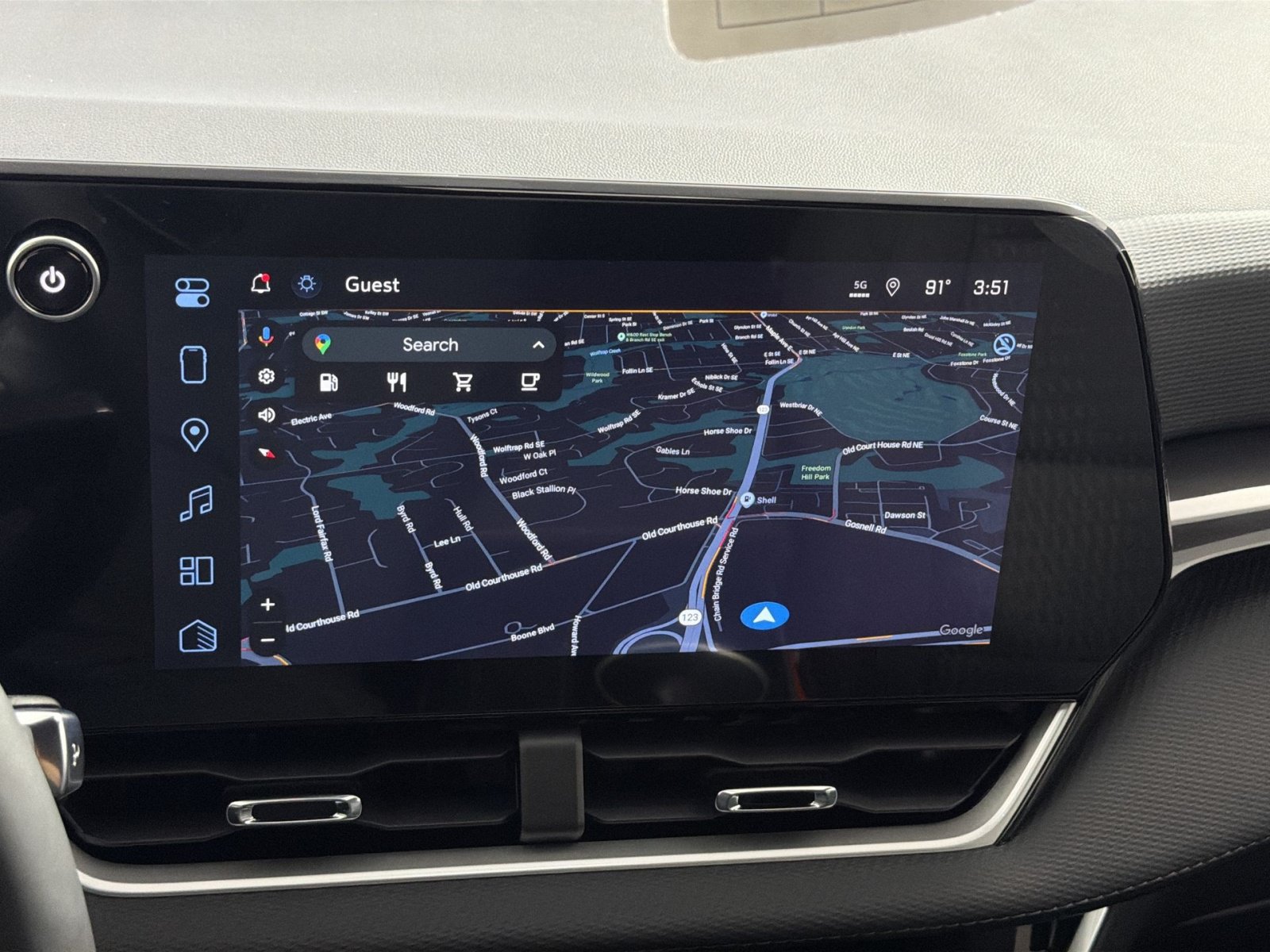 New 2027 Chevrolet Equinox LT w/ Safety and Technology Package FWD image 20