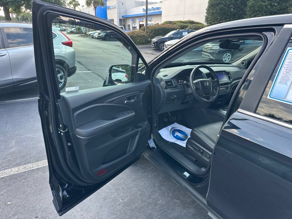 Certified 2023 Honda Ridgeline RTL image 21