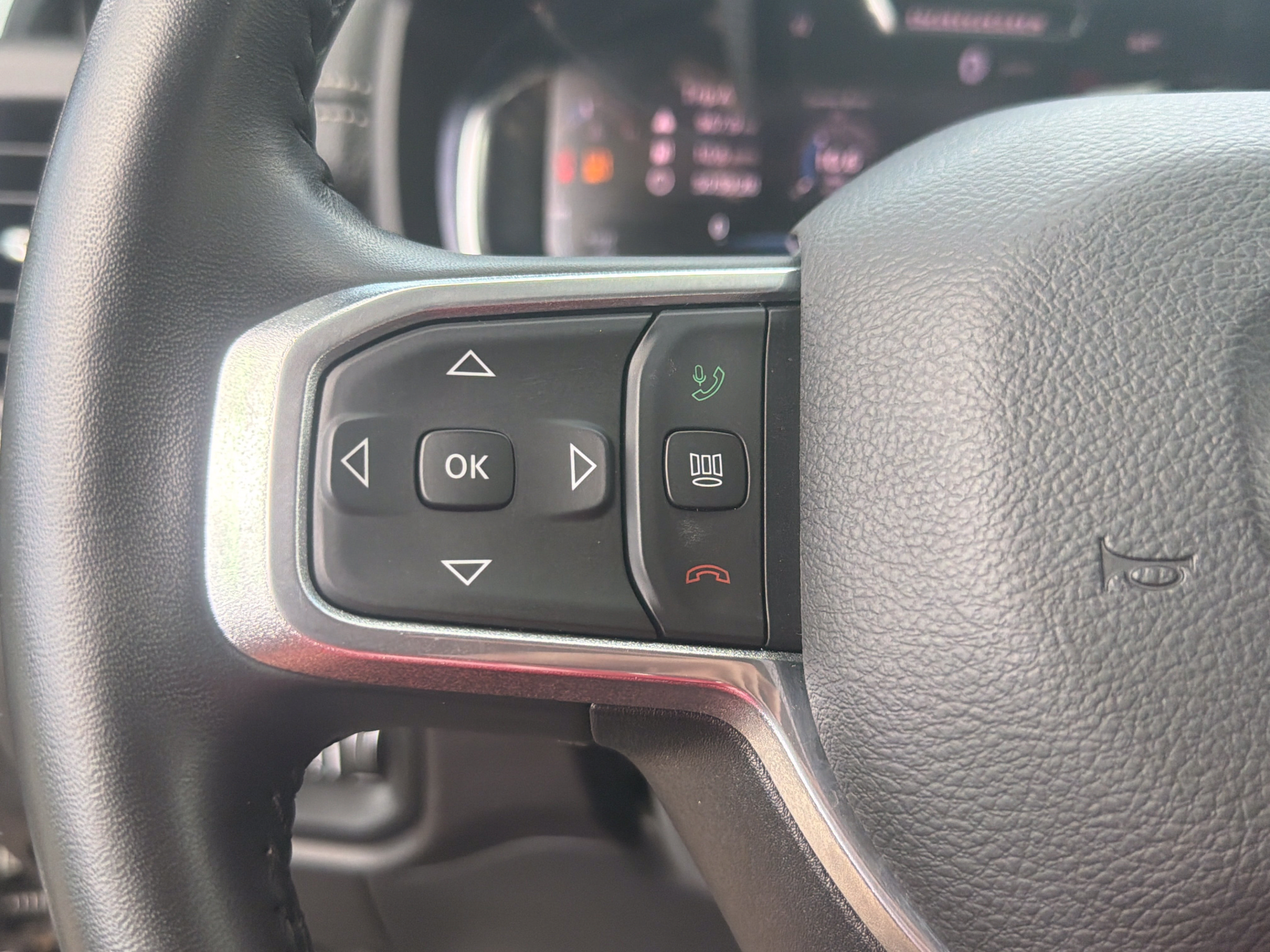 Used 2024 RAM 3500 Laramie AWD/4WD image 13