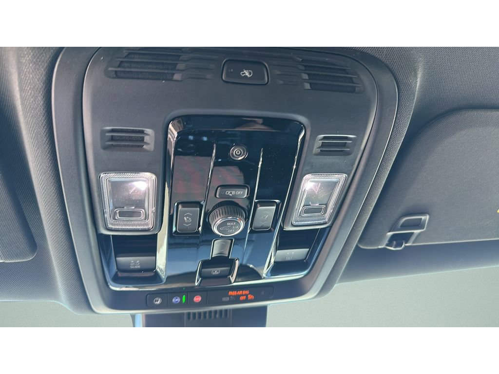 New 2026 GMC Yukon XL AT4 w/ AT4 Premium Package AWD/4WD image 28