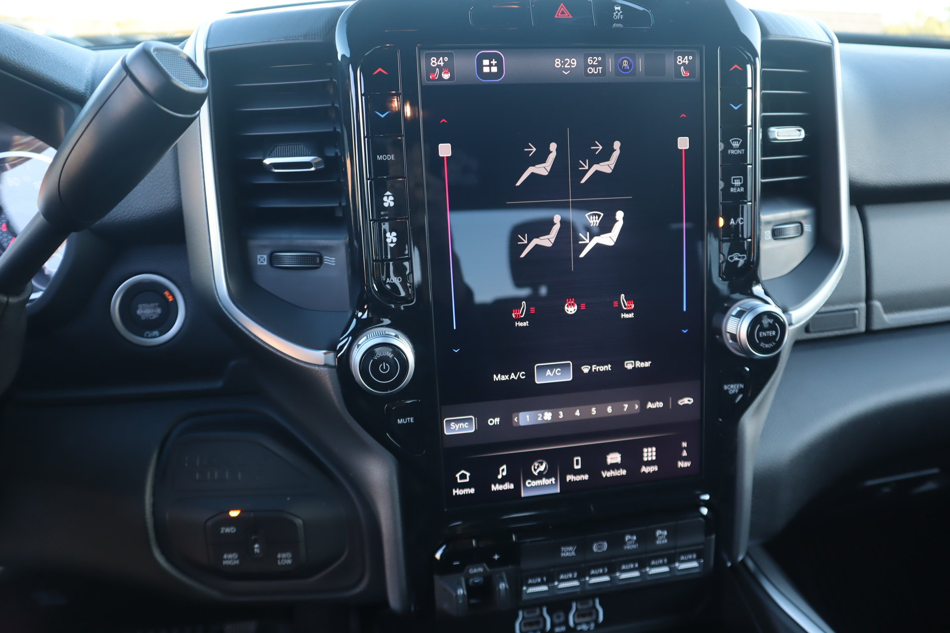 New 2027 RAM 3500 Big Horn AWD/4WD image 8