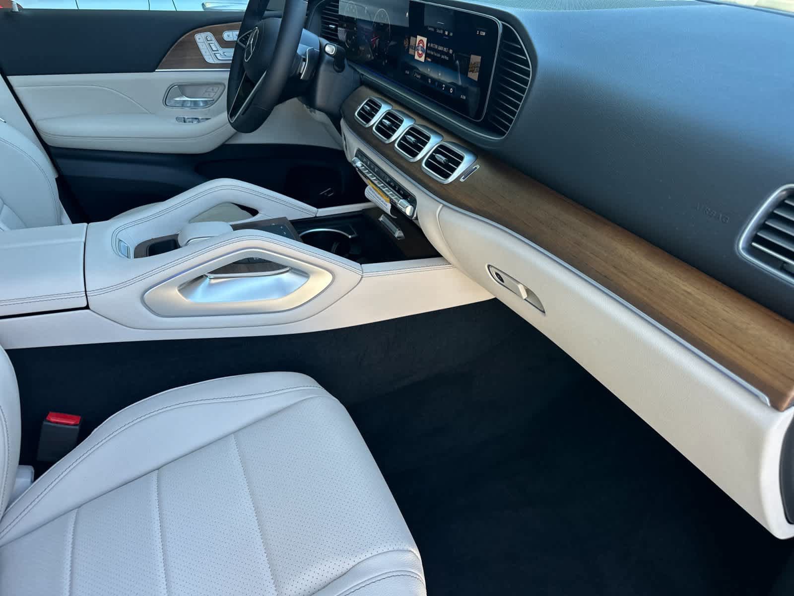 New 2026 Mercedes-Benz GLE 450 4MATIC image 16