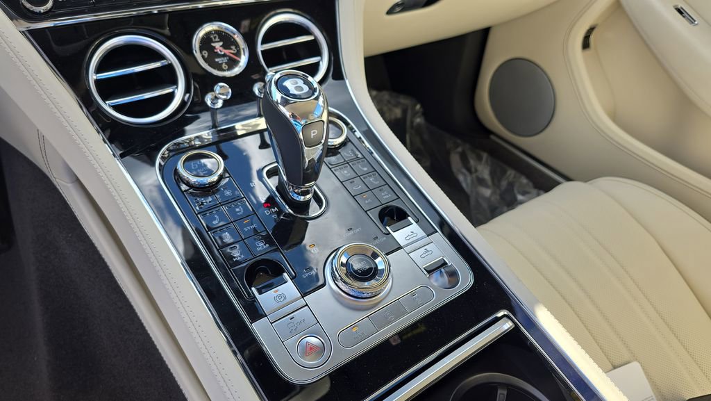 New 2025 Bentley Continental GTC image 38