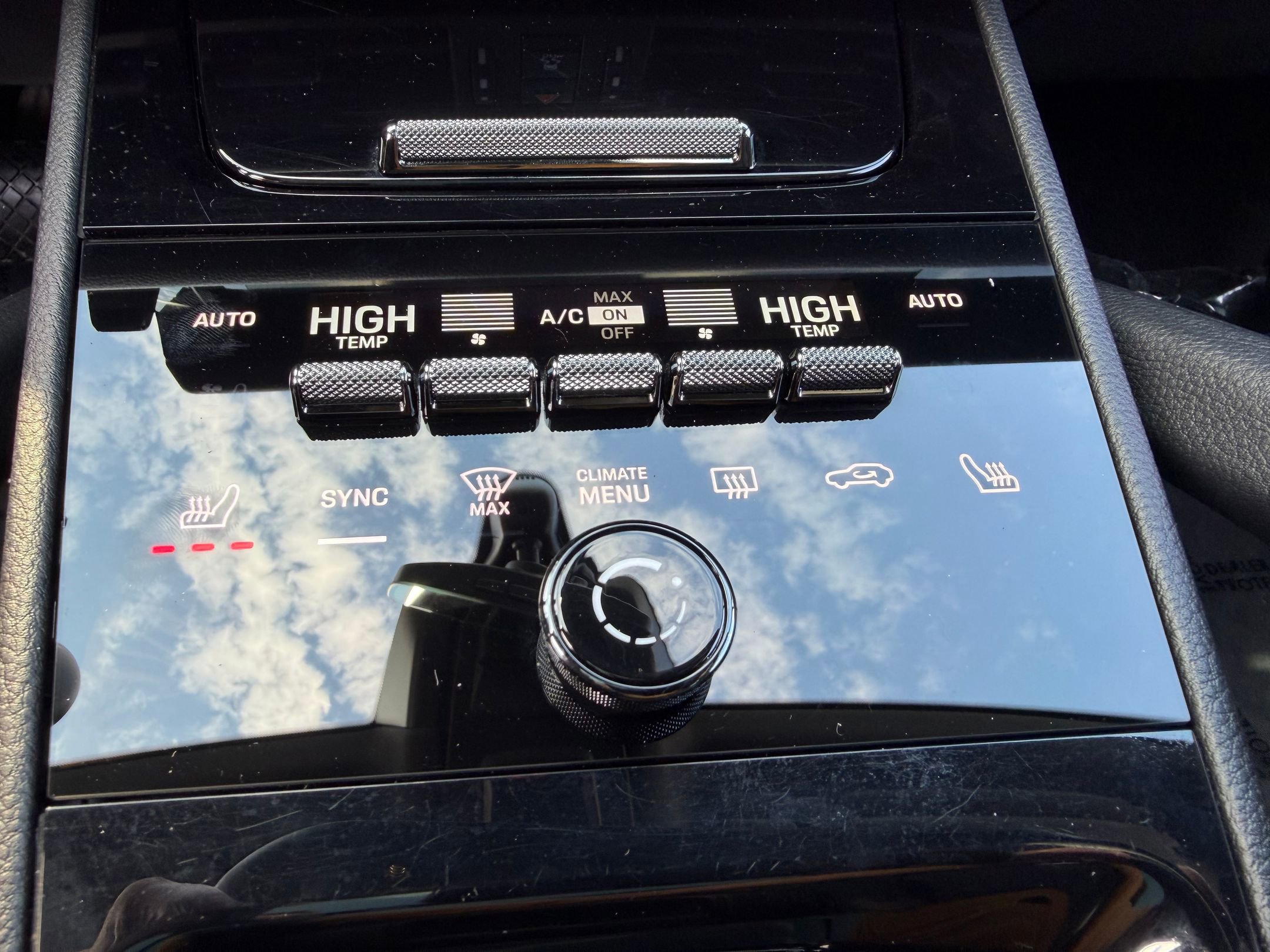 Certified 2024 Porsche Cayenne image 16