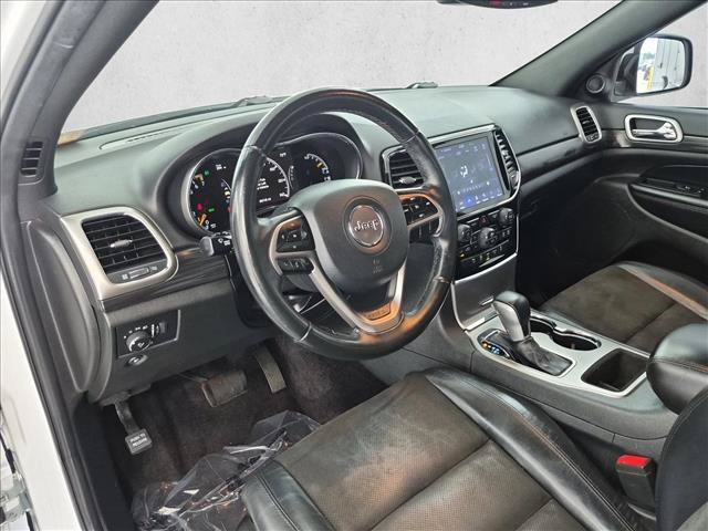 Used 2019 Jeep Grand Cherokee Laredo w/ Laredo X Package RWD image 10