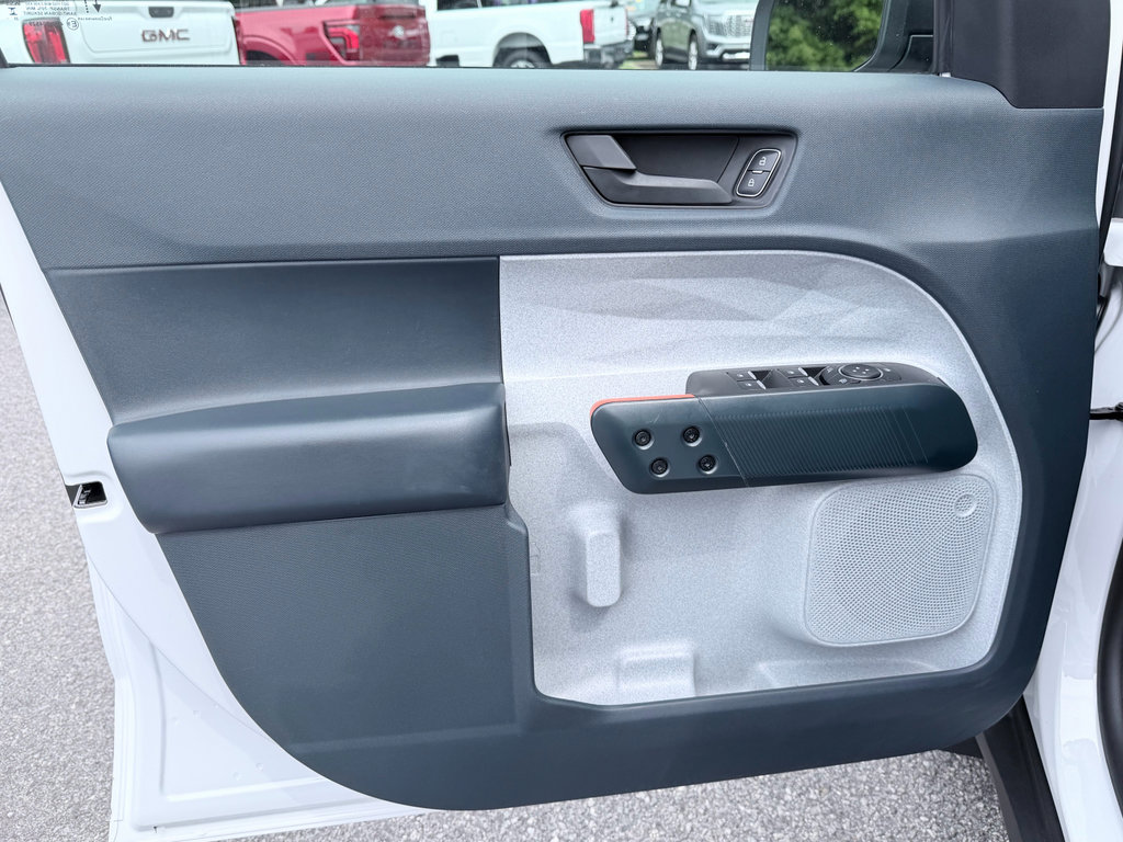 Used 2024 Ford Maverick XLT FWD image 24