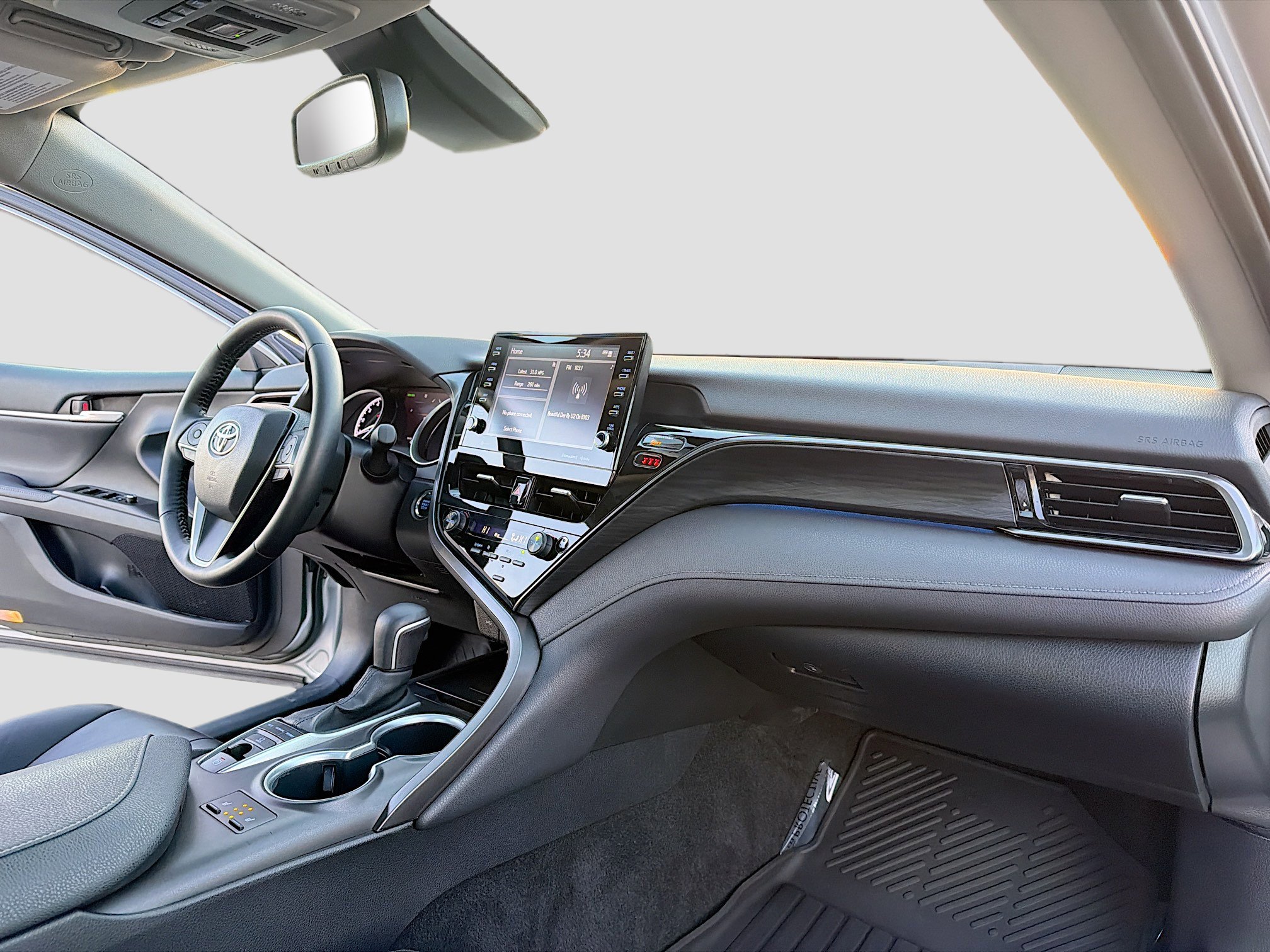 Used 2021 Toyota Camry XLE image 5