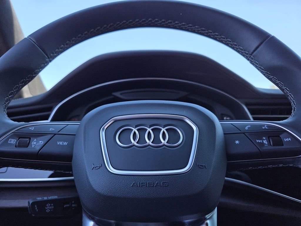 Used 2025 Audi Q7 3.0T Prestige image 33