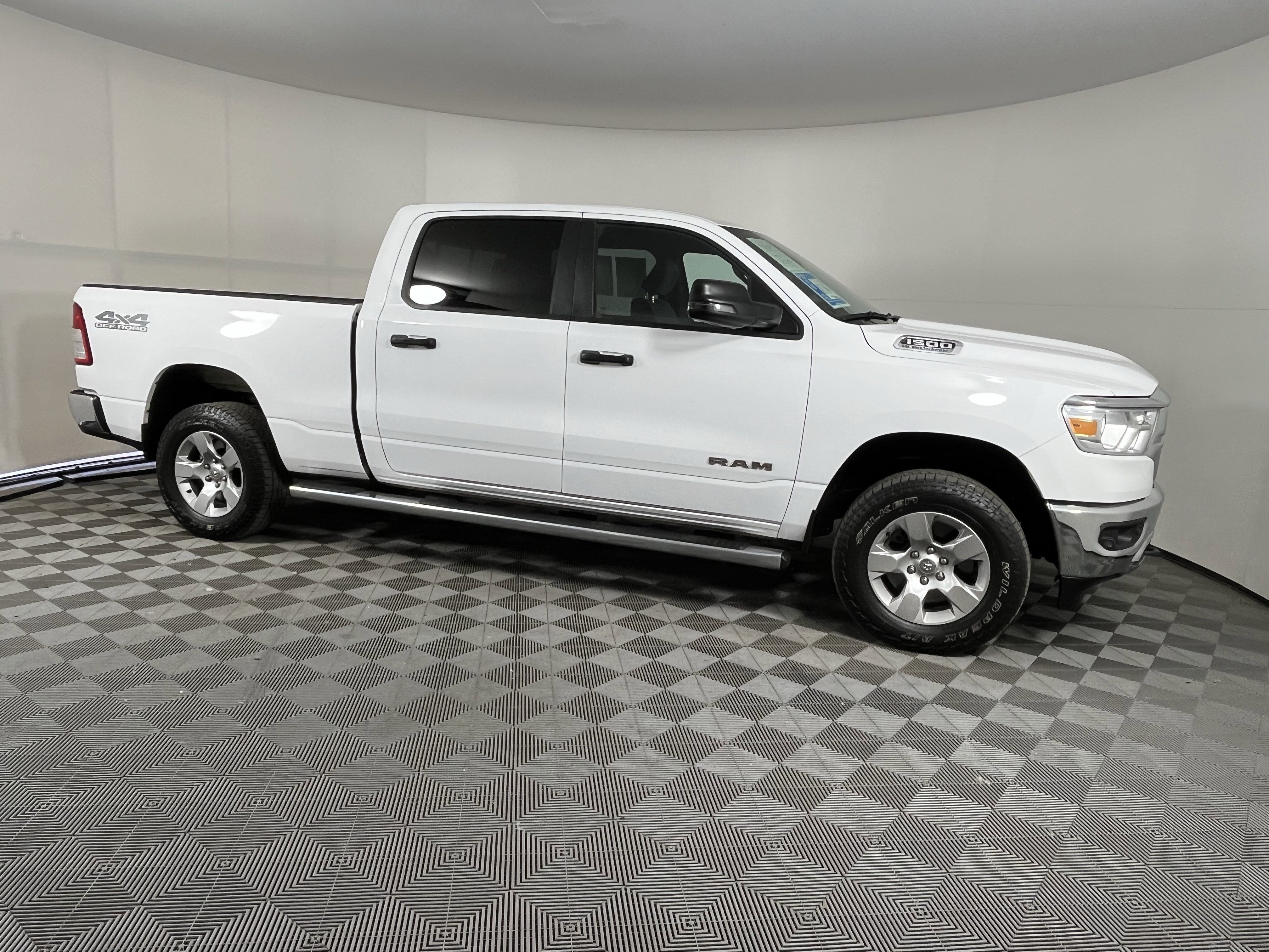 Used 2023 RAM 1500 Big Horn AWD/4WD image 6