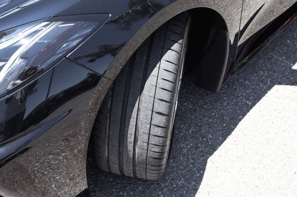 Used 2021 Chevrolet Corvette Stingray Preferred Cpe w/ Z51 Performance Package RWD image 50