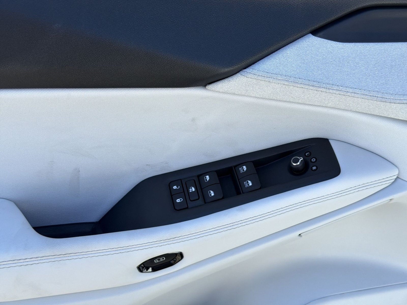 New 2026 Jeep Cherokee Laredo AWD/4WD image 15