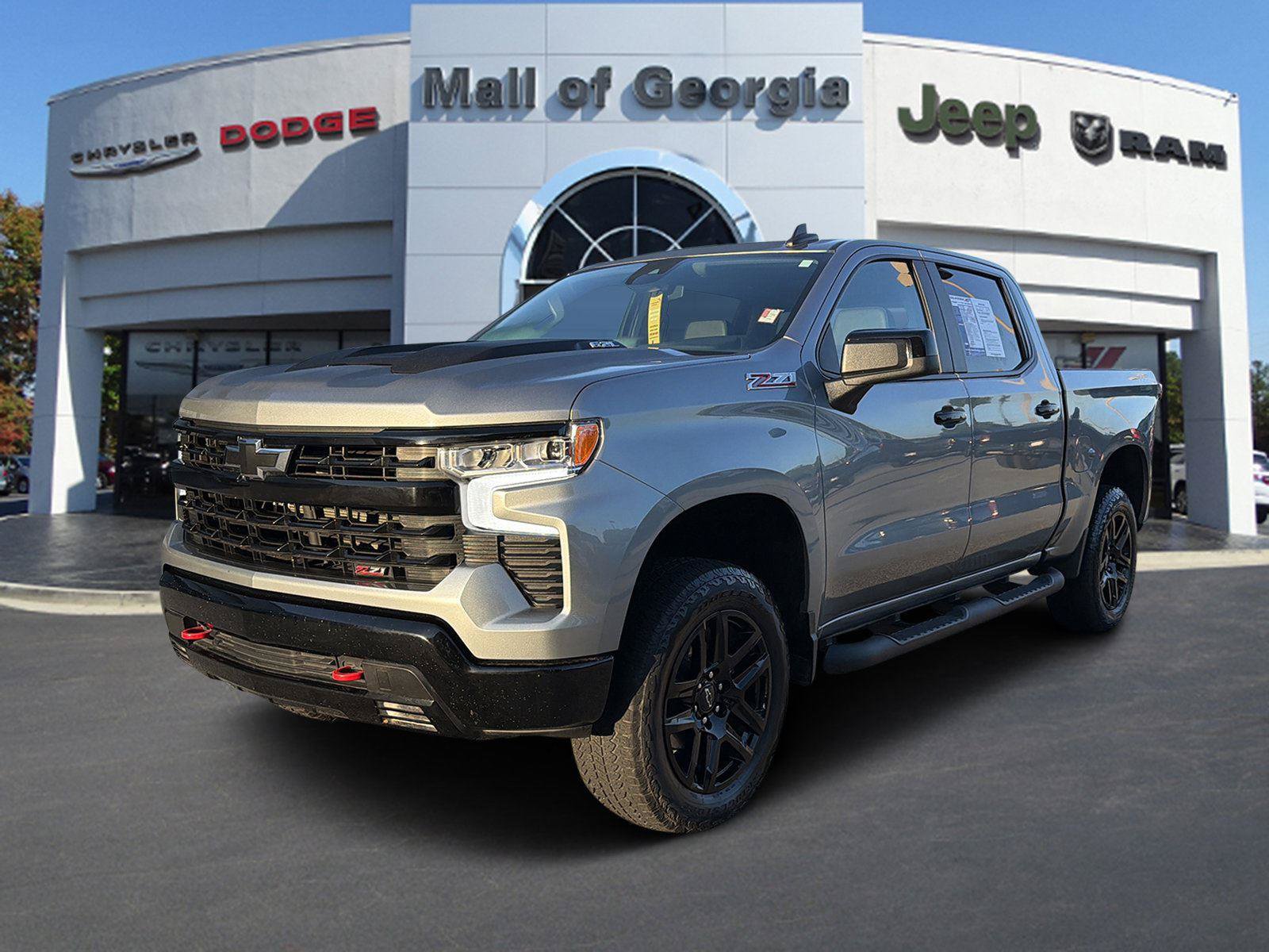 Used 2025 Chevrolet Silverado 1500 LT Trail Boss w/ Convenience Package II AWD/4WD image 1