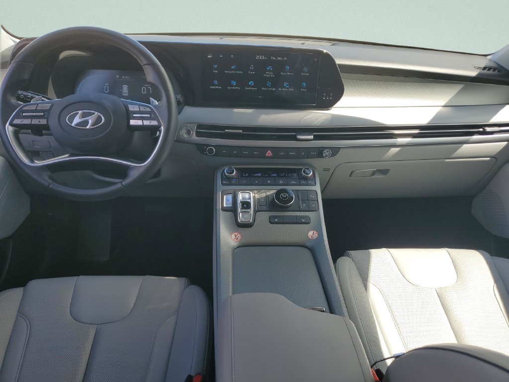 Used 2025 Hyundai Palisade SEL FWD image 11