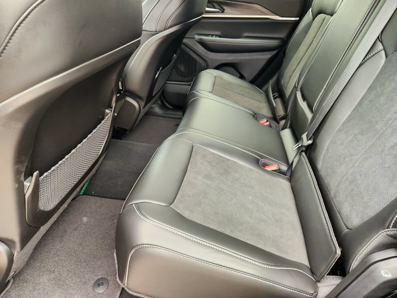 New 2026 Jeep Grand Cherokee Altitude RWD image 22