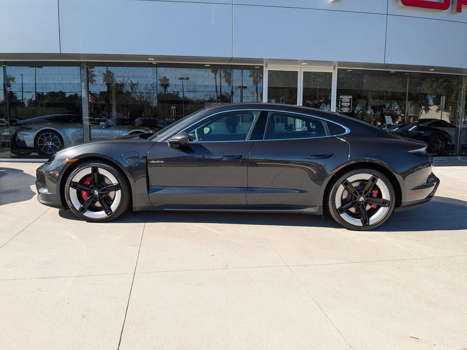 New 2025 Porsche Taycan 4S image 2