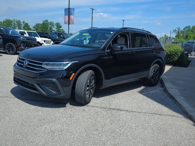 Used 2023 Volkswagen Tiguan S FWD image 5