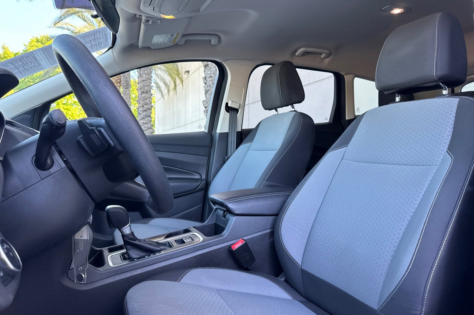 Used 2017 Ford Escape SE image 21