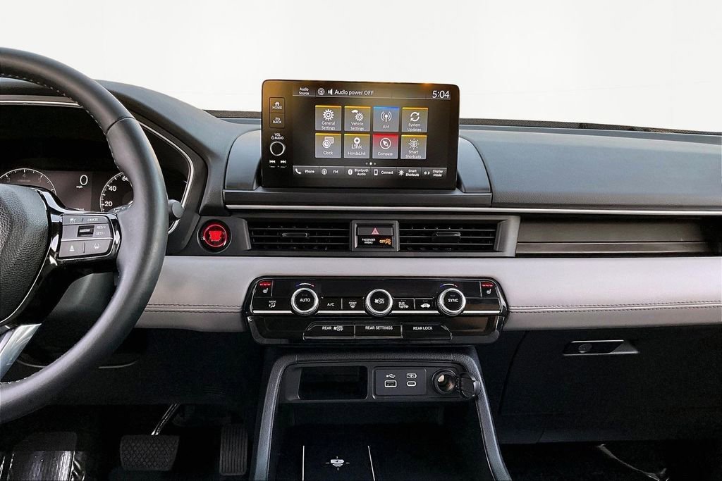 Used 2025 Honda Pilot EX-L image 10