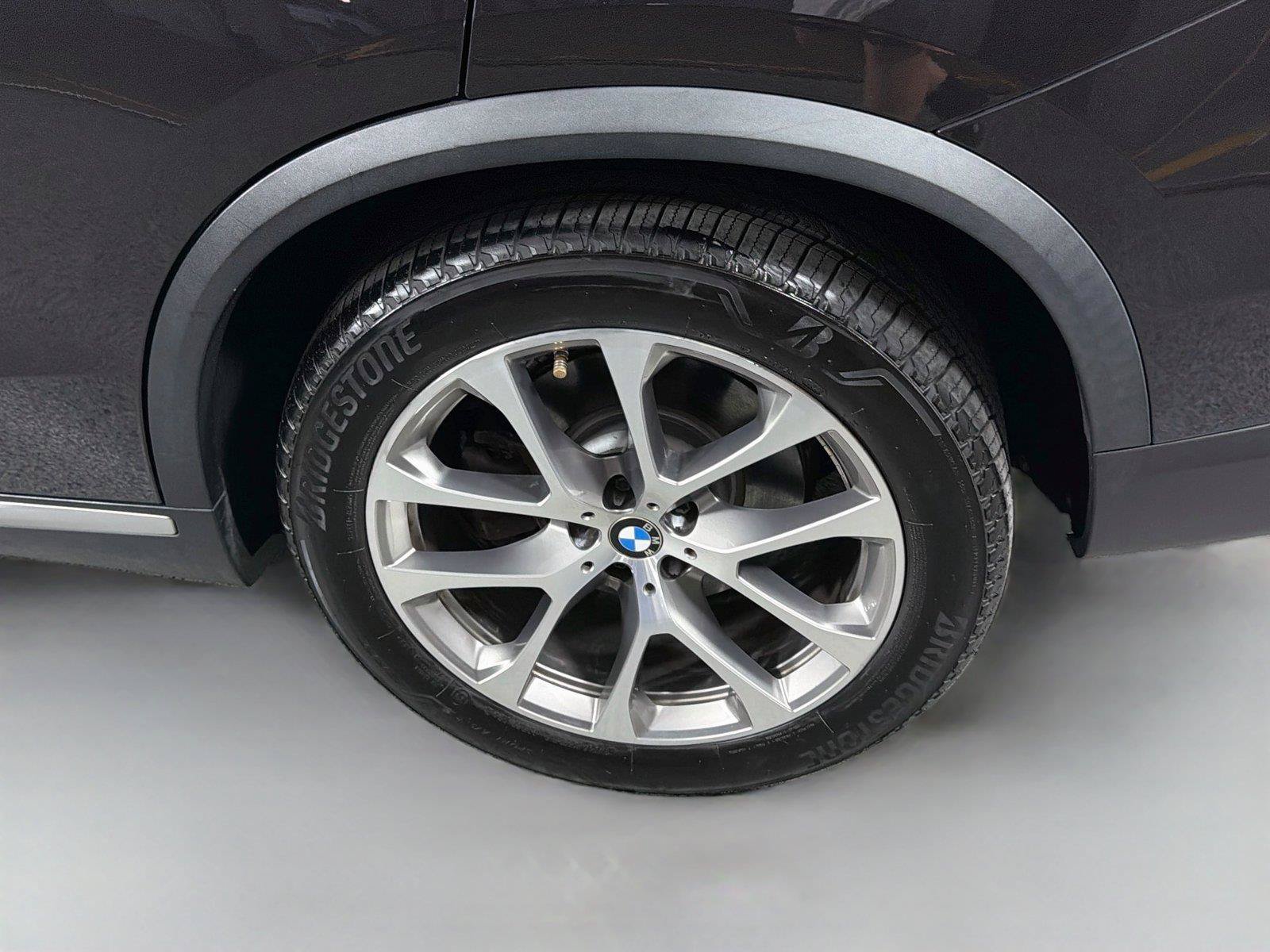 Used 2021 BMW X5 sDrive40i w/ Premium Package RWD image 32