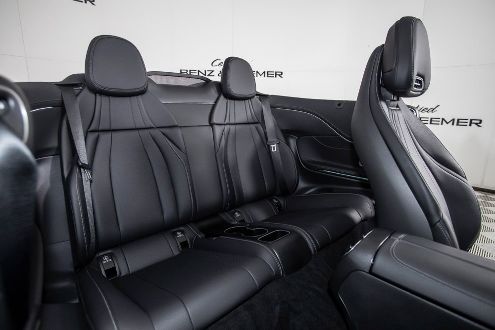 Used 2025 Mercedes-Benz CLE 300 4MATIC Cabriolet image 37