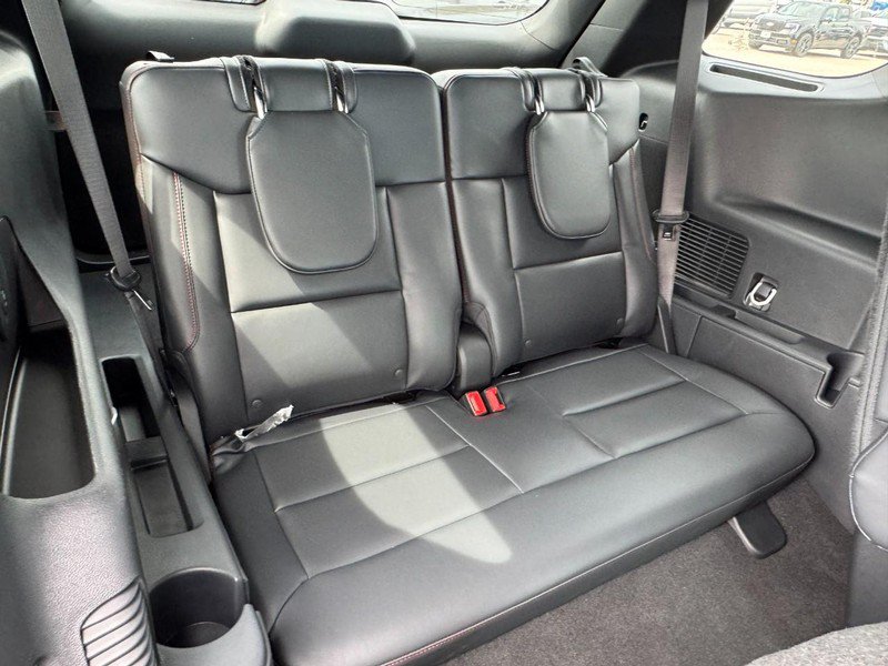 New 2026 Ford Explorer ST-Line w/ ST-Line Street Pack AWD/4WD image 6