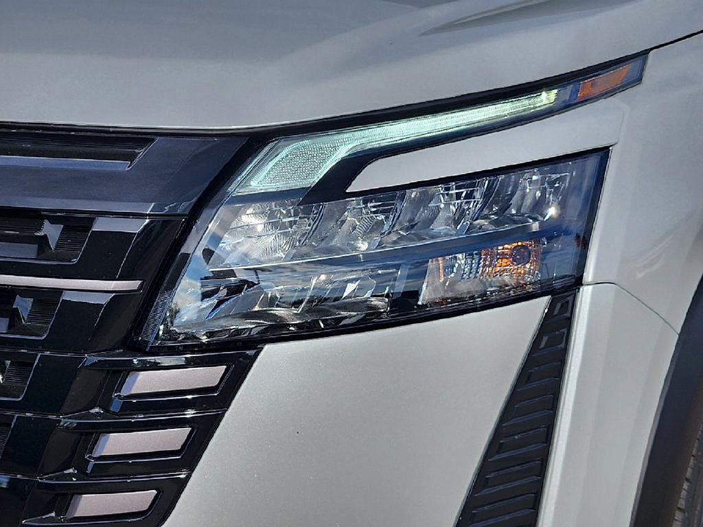 New 2026 Nissan Pathfinder SV w/ Cargo Package FWD image 8