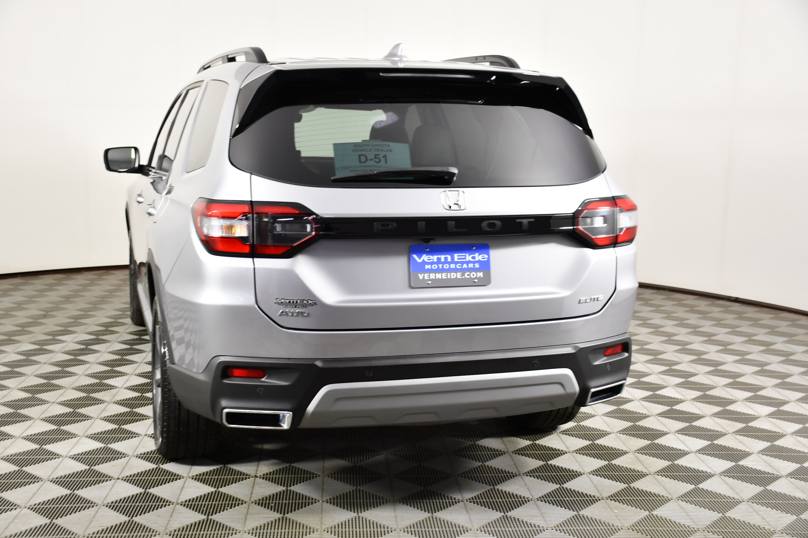 Certified 2025 Honda Pilot Elite image 7