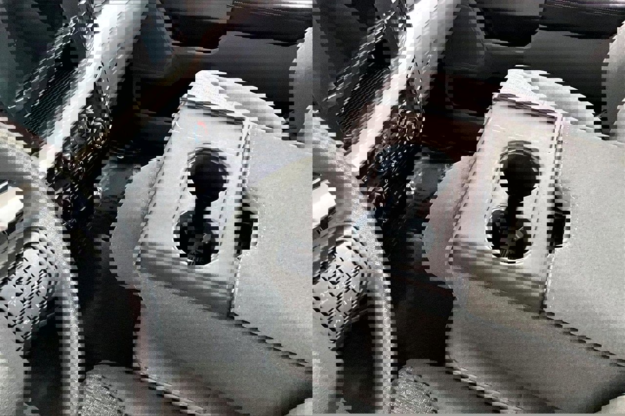 Used 2023 Ford F250 XLT w/ FX4 Off-Road Package image 17