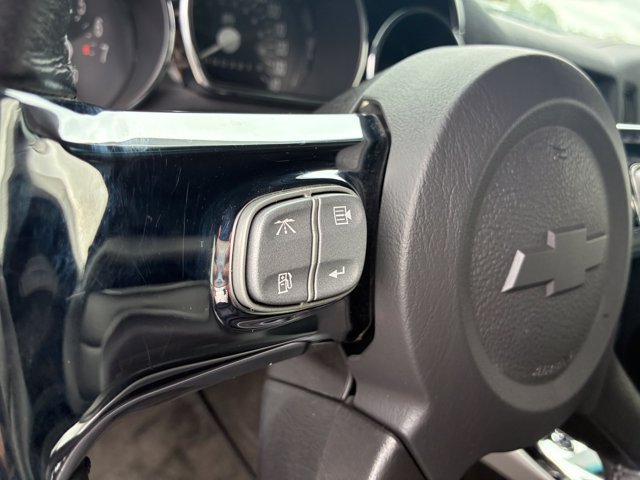 Used 2006 Chevrolet SSR w/ Preferred Equipment Group RWD image 19