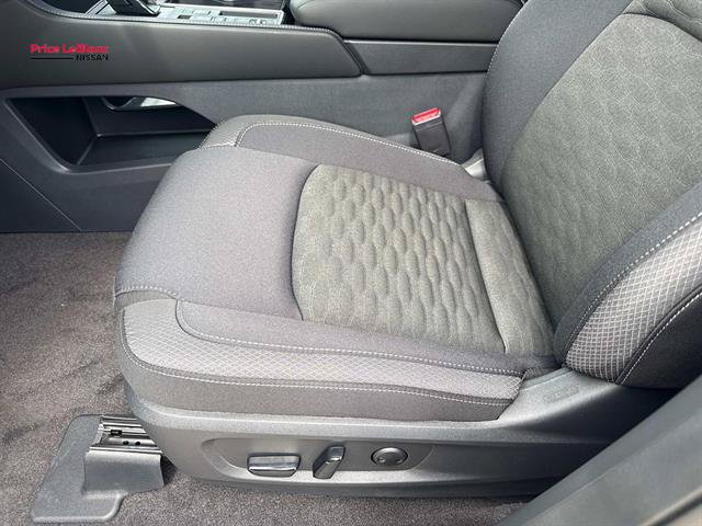 New 2026 Nissan Pathfinder SV w/ Cargo Package AWD/4WD image 9
