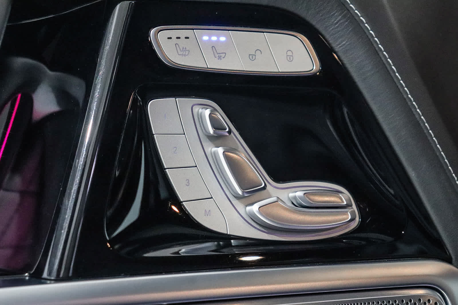 Certified 2022 Mercedes-Benz G 550 image 25