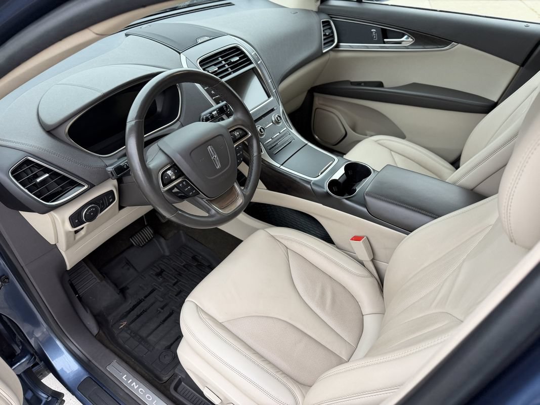 Used 2019 Lincoln Nautilus Select AWD/4WD image 18