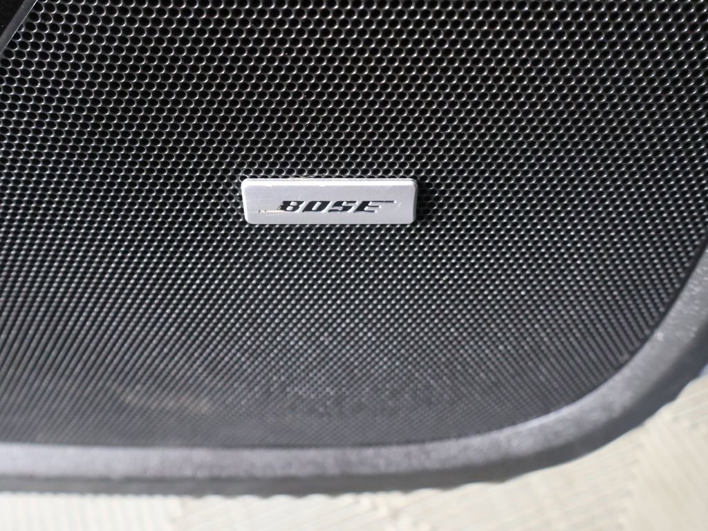 Used 2023 Chevrolet Traverse Premier AWD/4WD image 61